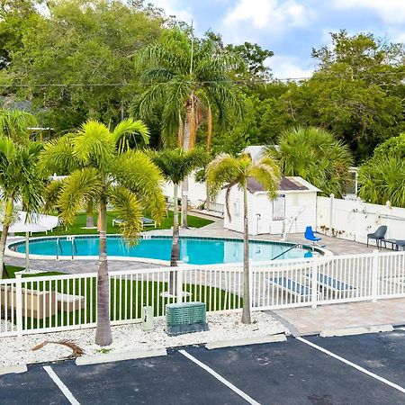 2Q Beds Studio Apt With Shared Pool 01 Clearwater Exterior foto