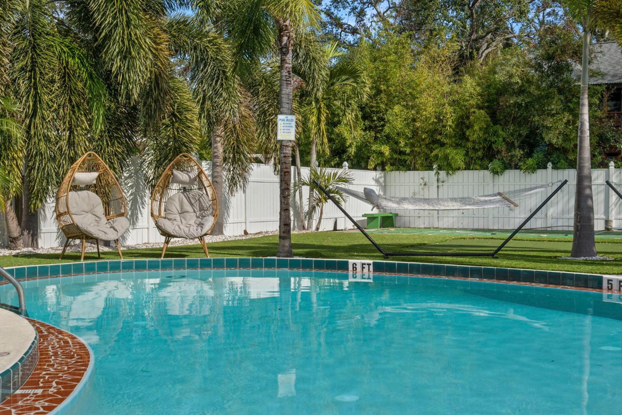 2Q Beds Studio Apt With Shared Pool 01 Clearwater Exterior foto